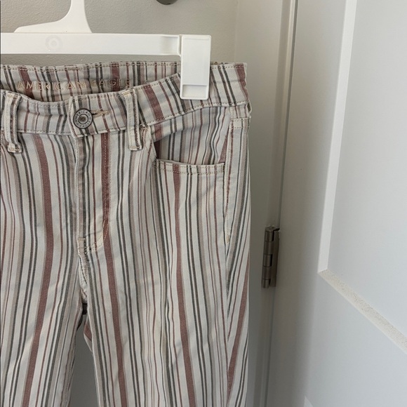 American Eagle High Waisted Striped Jeans - Picture 3 of 11